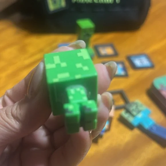 Minecraft bundle - Picture 5 of 5